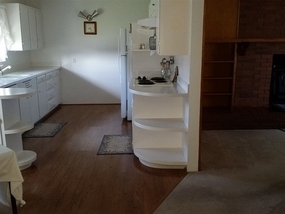1st image of 500 E Lauff Ave