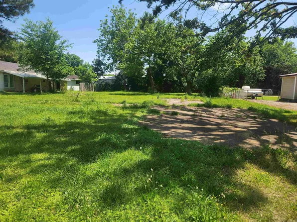 704 Wilson St, Paragould, AR 72450