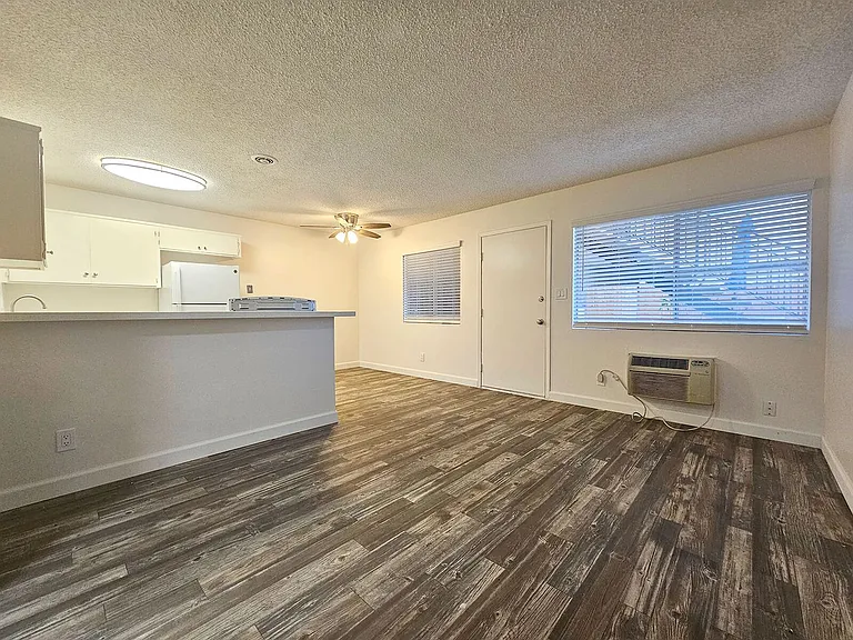 Parks Ave. Apartments — Photo 3