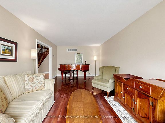 5th image of 6 Epping Ct