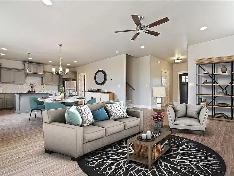 73 E Ranch Dr — Photo 2