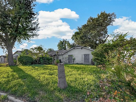 5th image of 4723 Arvilla Ln