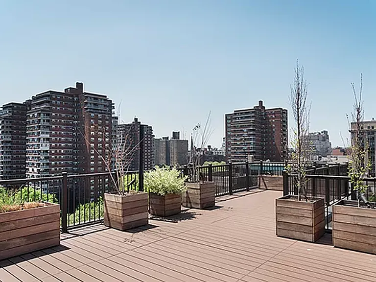 308 W 30th St #2F — Photo 11