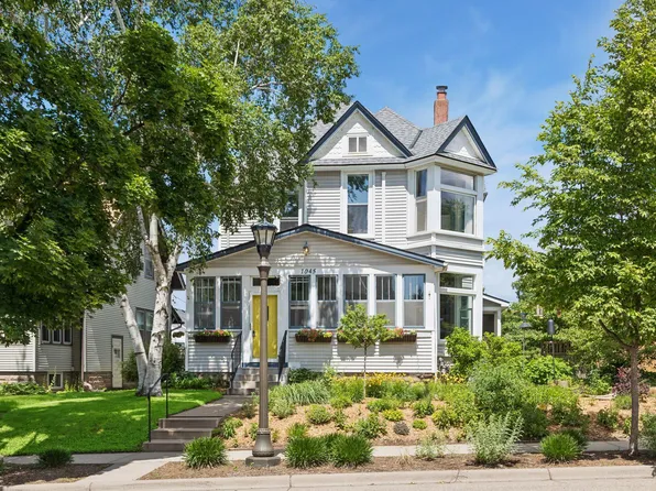 1045 Van Slyke Ave, Saint Paul, MN 55103