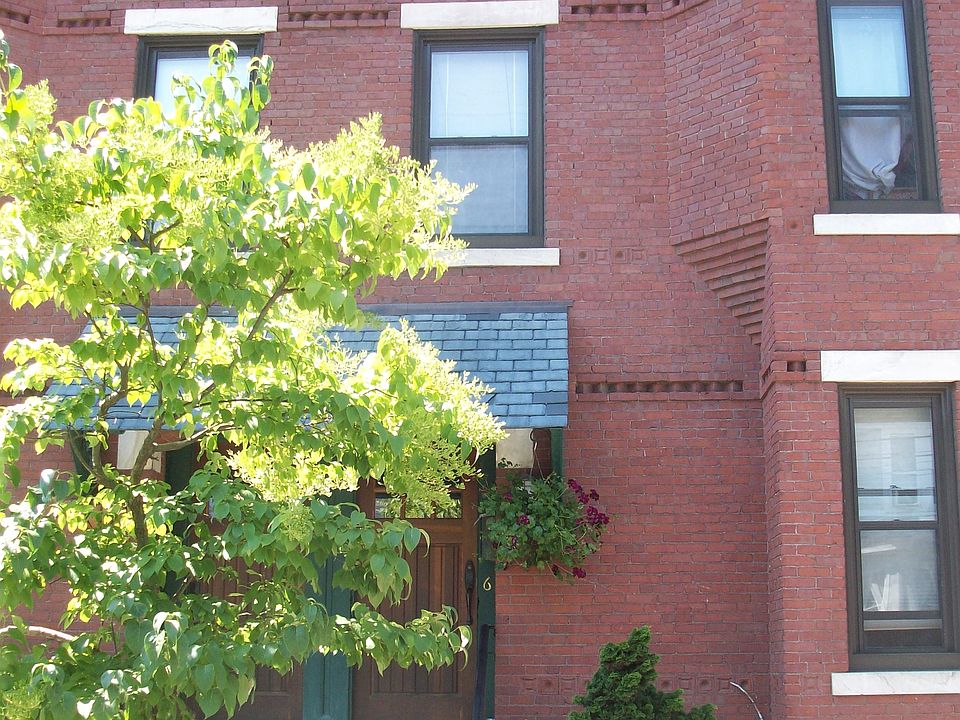 2nd image of 6 Graves Ave