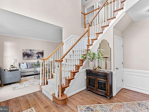 3rd image of 309 Bill Brower Ct