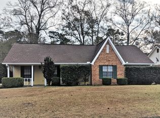 103 Melissa Ln, Hattiesburg, MS 39402