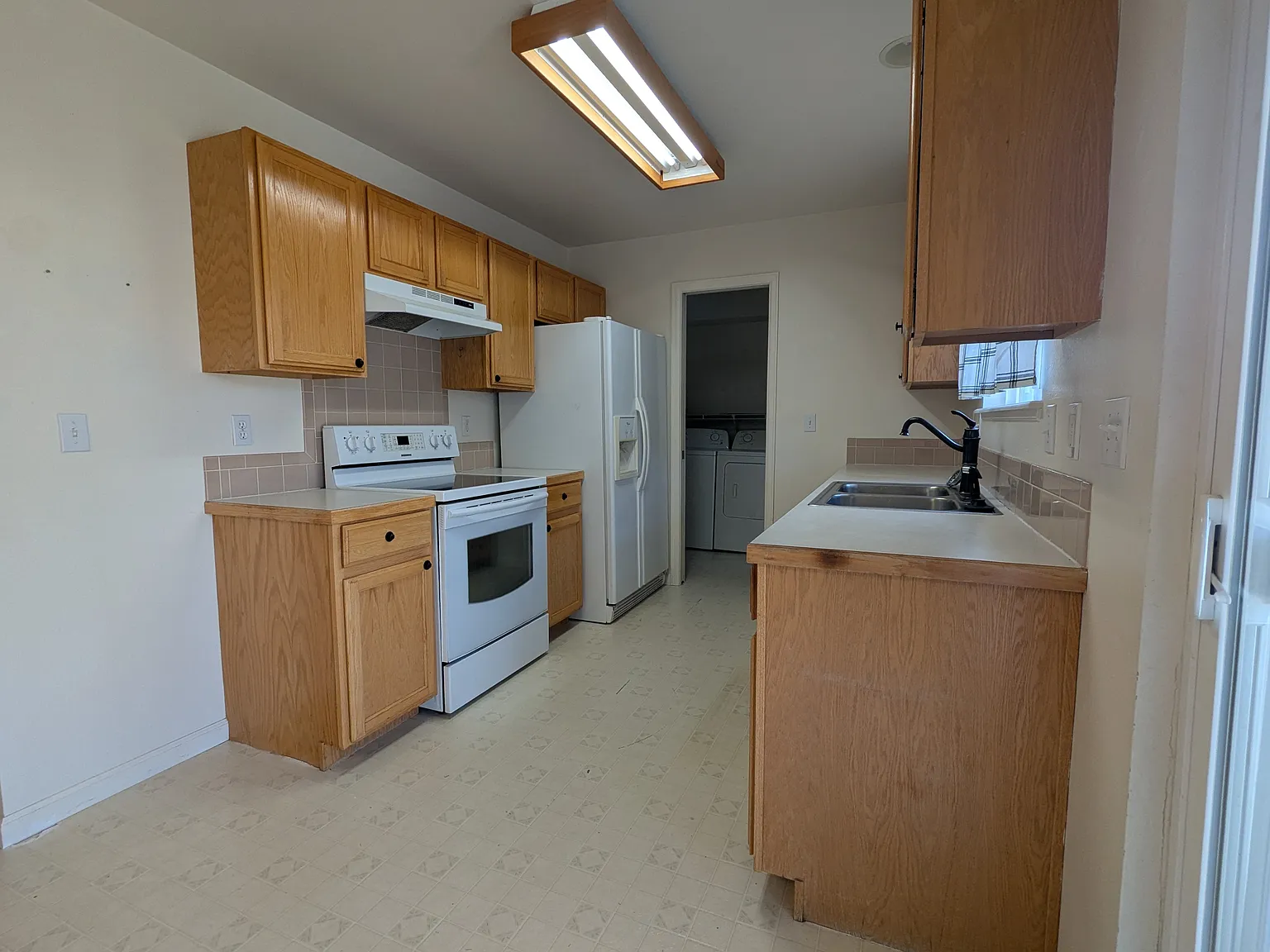 3345 Saratoga St. Unit B - Unit B — Photo 3