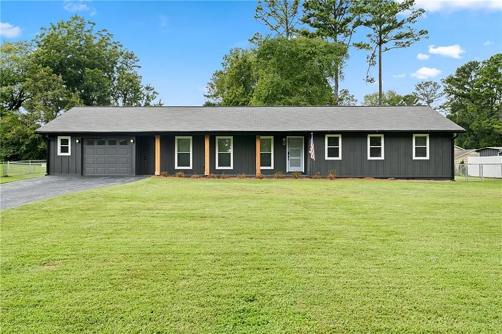 Building Photo - 3251 Plains Way