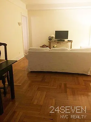 Rented by 24 7 NYC Realty Inc. | media 22