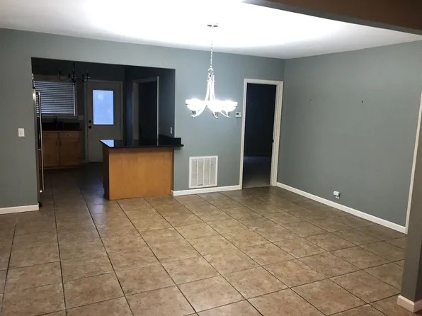 415 Central Ave, Oxford, AL 36203