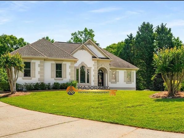 7025 Bavarian Wood Pl