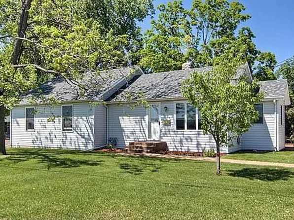 6105 Douglas Dr N, Crystal, MN 55429