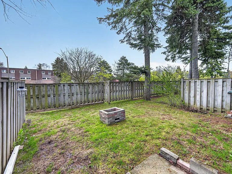 646 Village Pkwy #26 — Photo 45