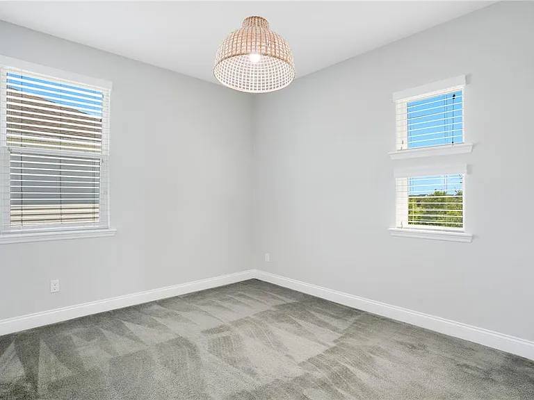 13101 Gabor Ave — Photo 14