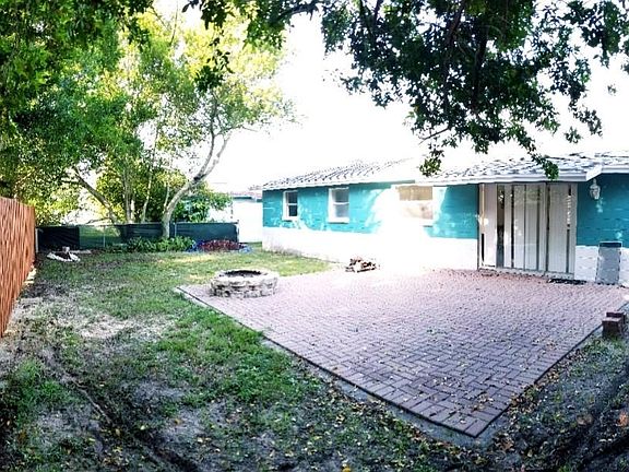 3rd image of 1615 Stone Creek Dr