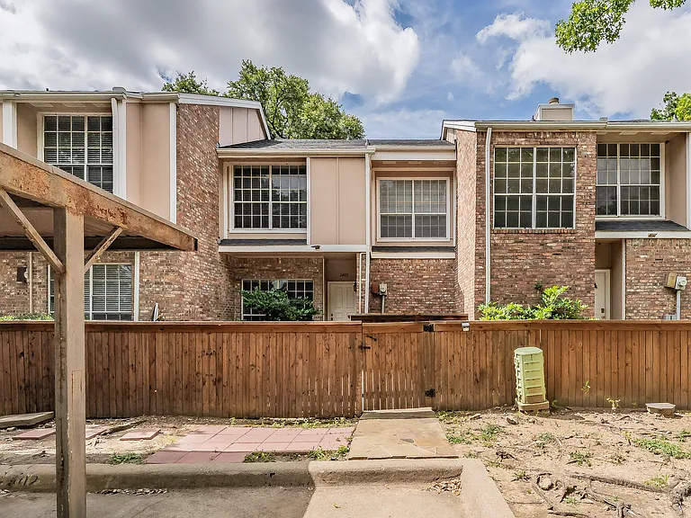 2402 Northlake Ct — Photo 27