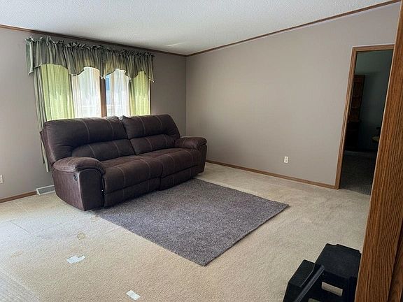 2nd image of W12628 Leopolis Rd