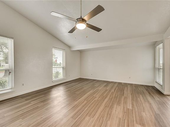5th image of 5088 Crawford Dr