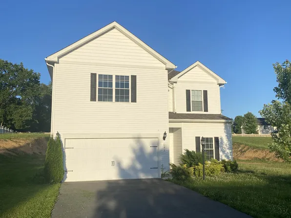 697 Rivanna Run, Falling Waters, WV 25419