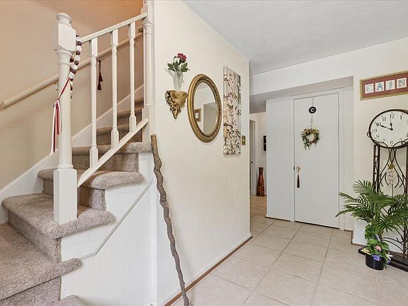 5th image of 3123 Green Ridge Rd