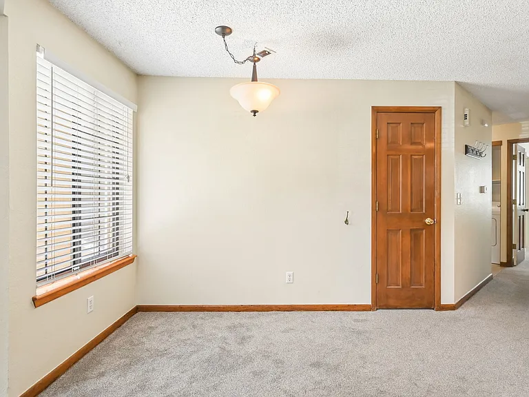 5902 Gunbarrel Ave #E — Photo 10