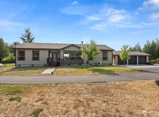 351 N Evening Star Lane, Hoodsport, WA 98548