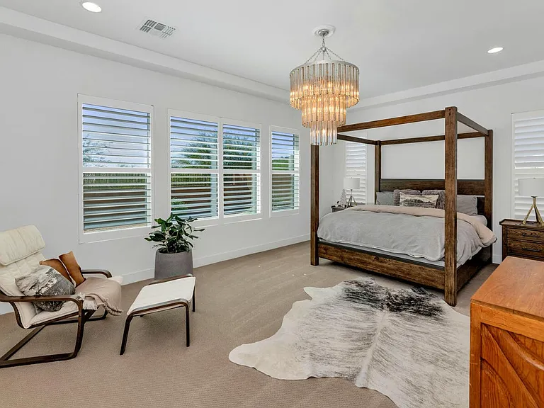 2041 E Fallen Leaf Ln — Photo 12
