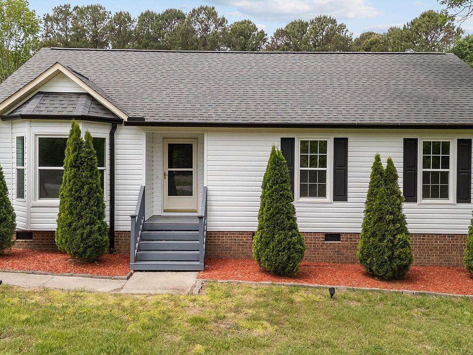 1st image of 127 Riders Ridge Ln