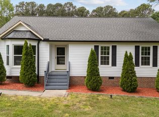 127 Riders Ridge Ln, Willow Spring, NC 27592