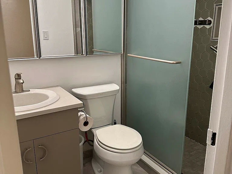 788 9th Ave #2-B — Photo 5