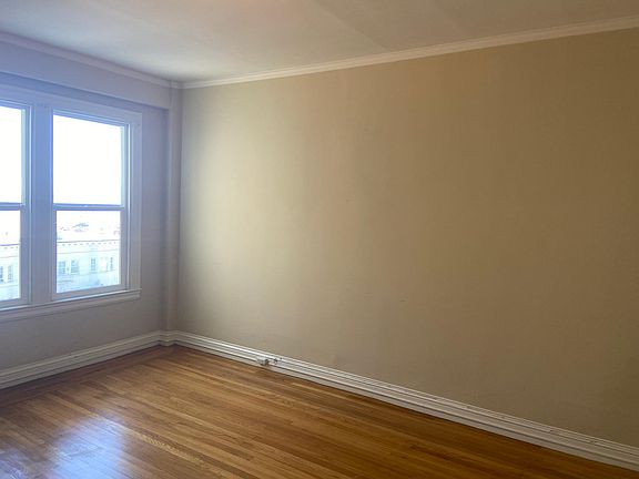 3rd image of 2330 Larkin St #65