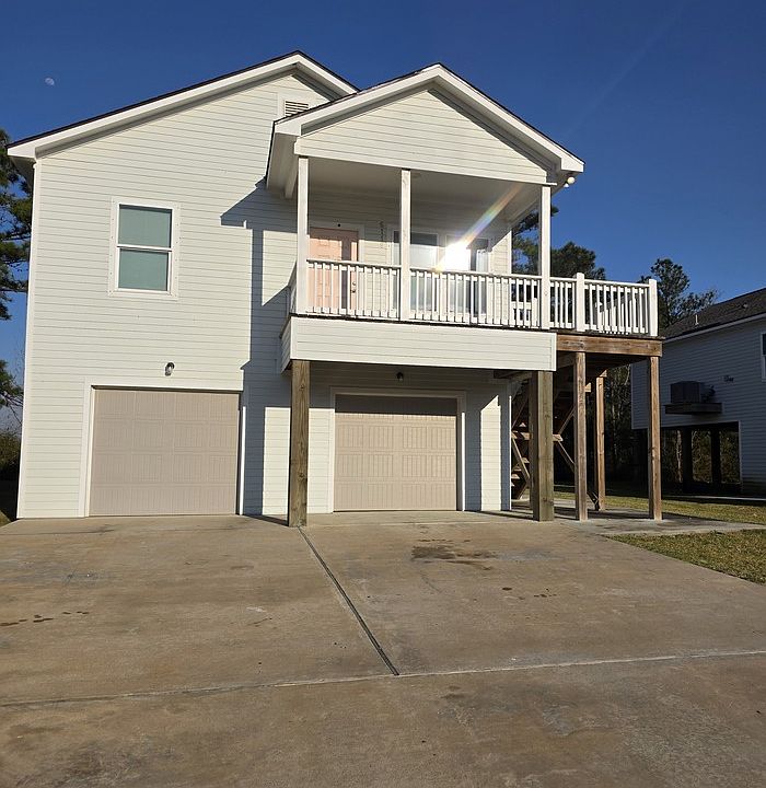1st image of 6119 Lacey Oak Dr