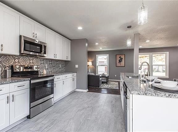 4th image of 7914 NW Anita Dr
