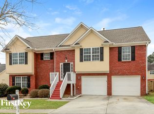 4079 Savannah Ridge Ct, Loganville, GA 30052