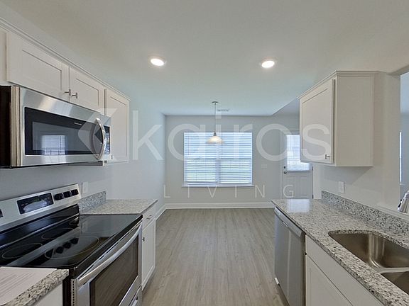 4th image of 118 Amber Mill Cir