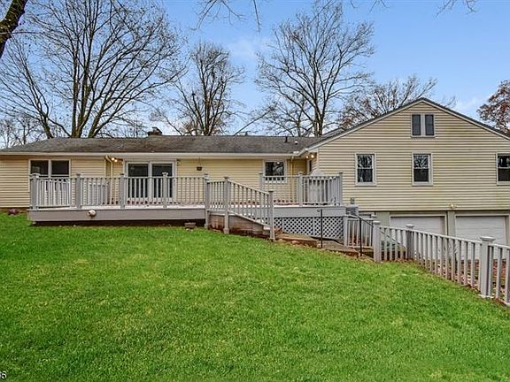 3rd image of 23 Slayton Dr