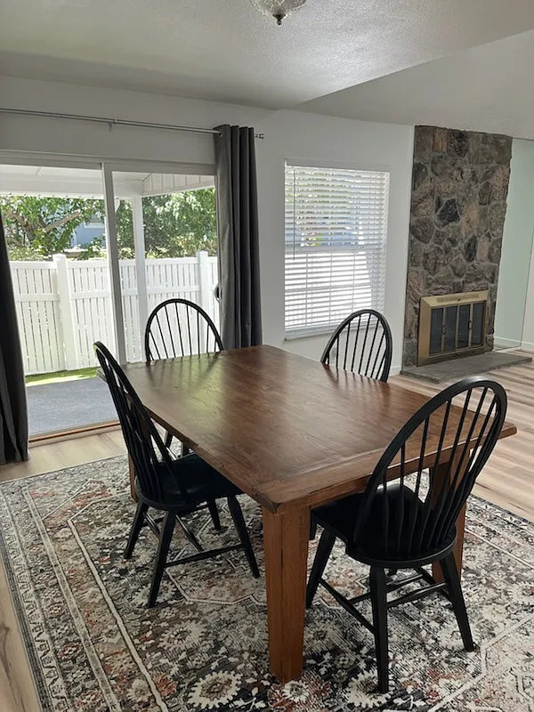 3 bed, 2.5 bath, 1633 sqft, $2,250 — Photo 2