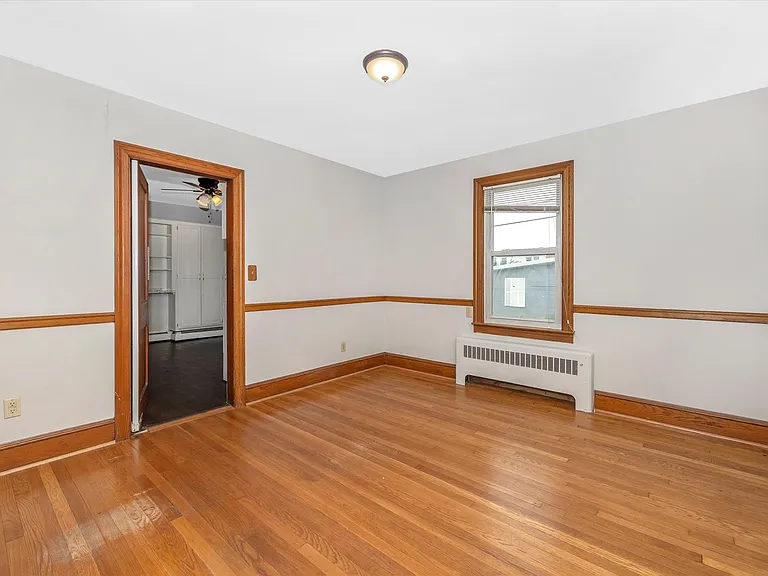531 Lee Pl — Photo 11