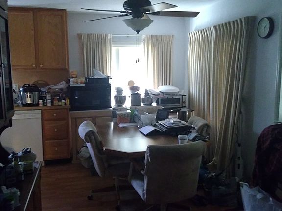 3rd image of 1126 Circle Dr