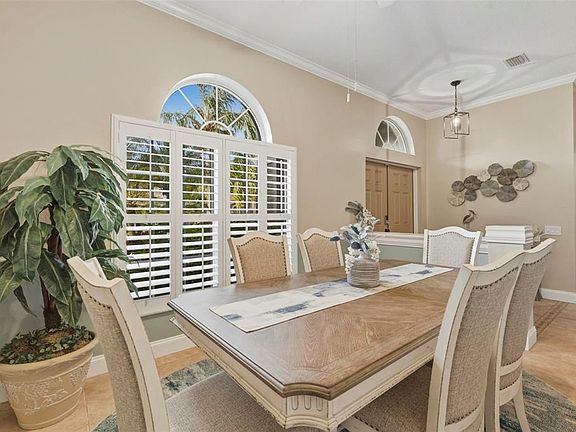 3rd image of 10648 Gooseberry Ct