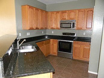 5th image of 38178 N La Grange Ln
