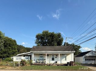20 4th St, Nelsonville, OH 45764