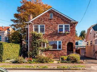 2634 58th Ave SW #TOP, Seattle, WA 98116