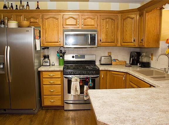 5th image of 3329 S Cochise Ave
