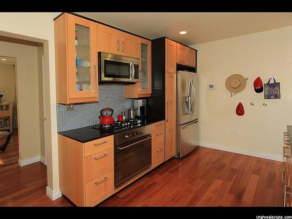 5th image of 1457 E Westminster Ave