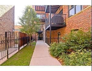 3rd image of 627.5 W Arlington #2
