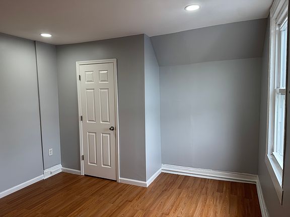 2nd image of 105 N Munn Ave Floor 2