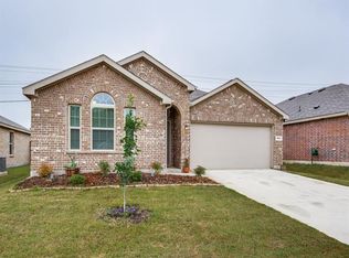 1905 Alamandine Ave, Crossroads, TX 76227