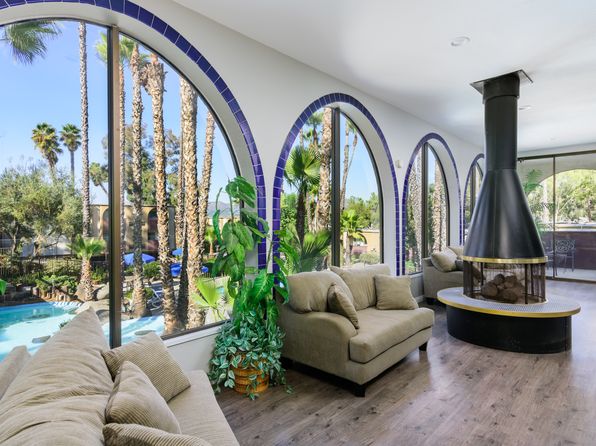 1333 E Grand Ave APT L101